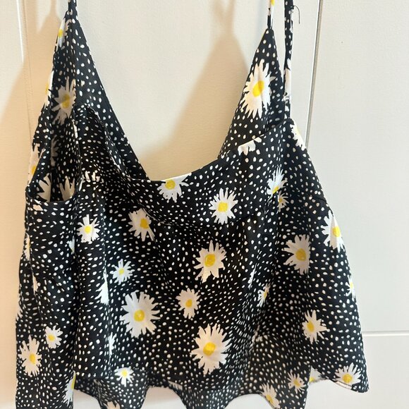 Aritzia Little Moon Lover Cropped Camisole Blouse Daisy Womens Small - Picture 3 of 4
